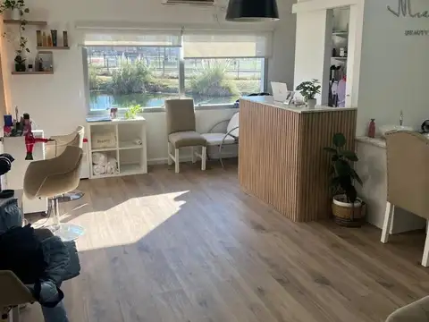 Oficina en Alquiler en Benavidez, $ 900.000