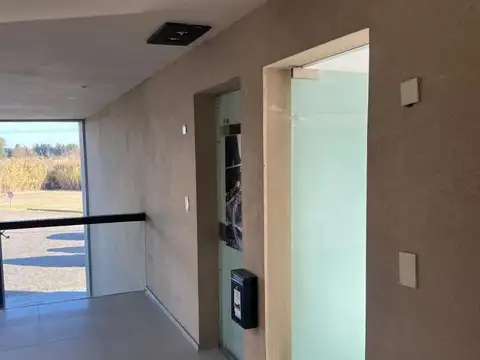 Oficina en Alquiler en Benavidez, $ 900.000