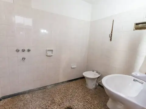 ALQUILER DE CASA INTERNA