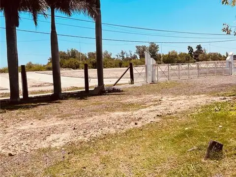 Galpon en Venta 200  mts Fondo