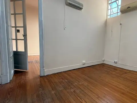 Departamento de 3 Ambientes con patio Balvanera