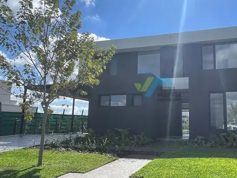 Costas, Puertos 100