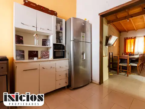 Casa 3 ambientes con 1 baño