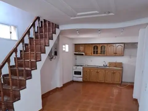 VENTA PH 4 AMBIENTES CON TERRAZA PROPIA EN VILLA URQUIZA