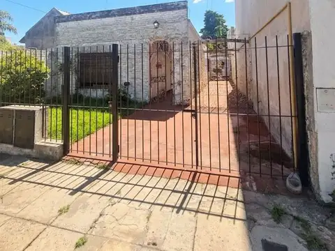 venta casa 4 ambientes multifamiliar tablada
