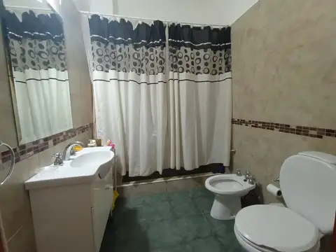 Depto Tipo Casa 2 ambientes con 1 baño