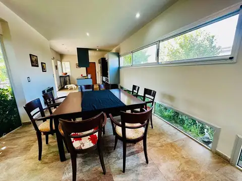 Casa en Venta en Countries y Barrios Cerrados en Esteban Echeverria, USD 250.000