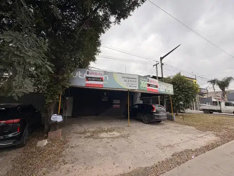 Local en Jose León Suarez