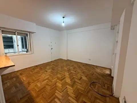 Departamento en Alquiler en Balvanera, $ 690.000