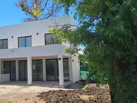 Casa en Venta en Pilar Del Este, USD 187.000