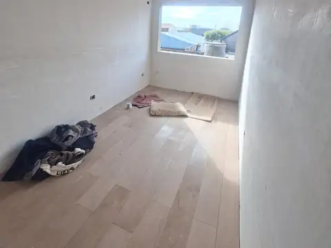 Depto Tipo Casa 3 ambientes con 2 baños