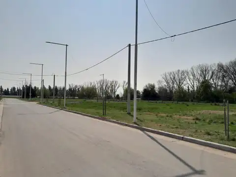 Oportunidad Venta Terrenos Escriturados Con Servicios en Ibarlucea Centro.