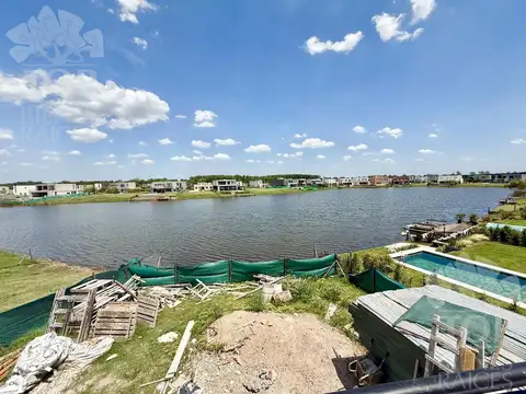 Casa al agua en venta en Santa Ana - Villanueva