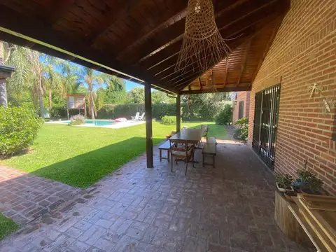 Casa en Venta en Barrio el Cazador, USD 250.000