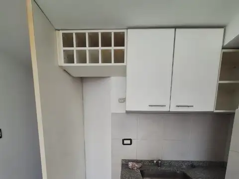 Alquilamos Semipiso 2 Ambientes con balcon