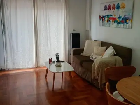 Departamento en Alquiler en Recoleta, $ 980.000