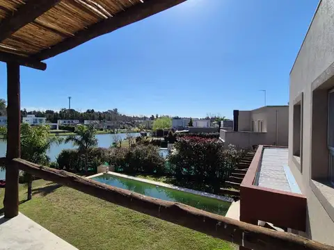 Casa pileta a la laguna ALQUILER VERANO en El Canton