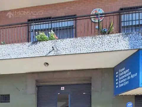 Local en Alquiler en Jose Leon Suarez, $ 750.000