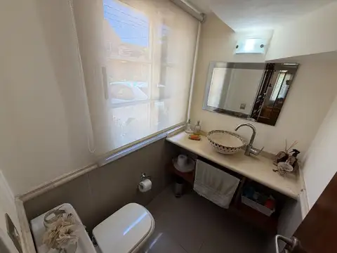 Casa 3 ambientes con 2 baños