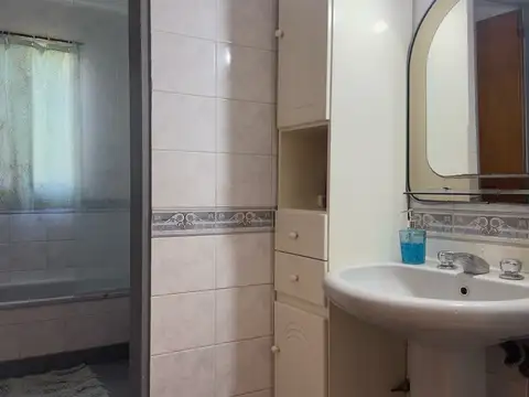 Casa en Venta en Garin-Centro, USD 115.000