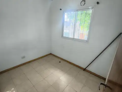Depto Tipo Casa en Alquiler de 1 dormitorio