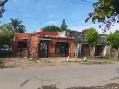 Casa en venta a reciclar. 29 entre 495 y 496