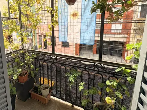 Depto Tipo Casa en Venta de 6 ambientes
