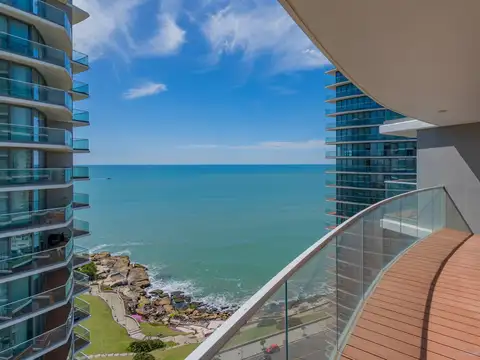 Departamento a estrenar, con excelentes vistas al mar y a Playa Chica.