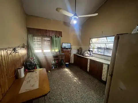 VENTA CASA FERREYRA 2 DORM CON DEPARTAMENTO