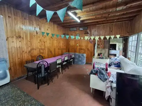 Casa 4 ambientes con 1 baño