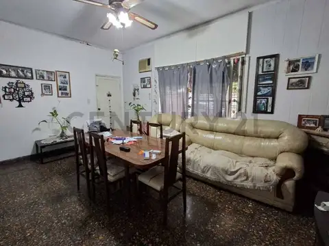 El Gaucho 2200, Piso 0