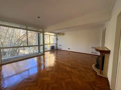 Santa Fe 778 , Piso 3