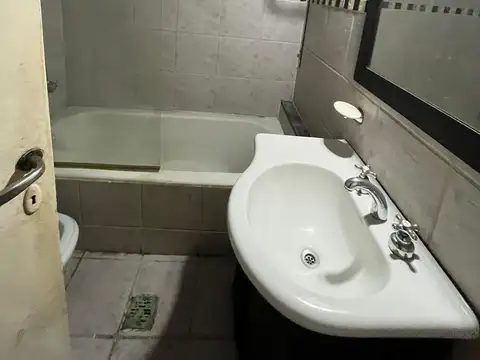 Depto Tipo Casa en Venta en Balvanera, USD 150.000