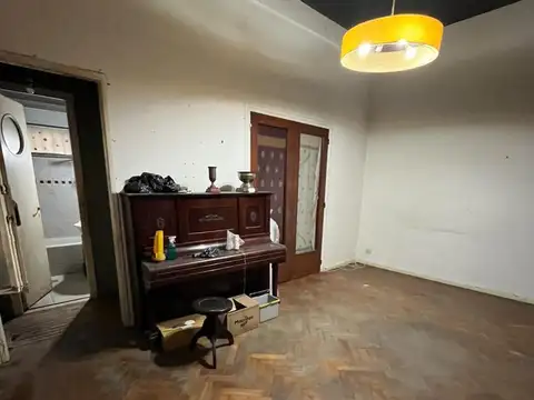 Depto Tipo Casa en Venta 70 años