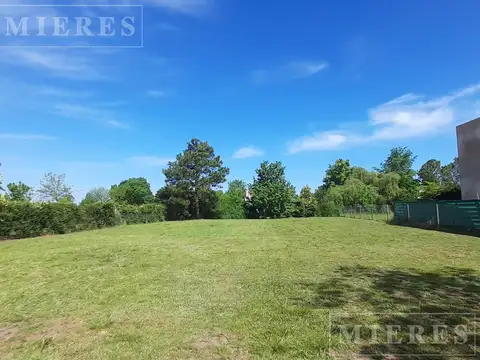 Lote en venta de 1061m² en Los Jazmines, Pilar del Este