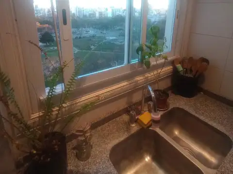 Piso de 3 ambientes - a la calle - San Luis 2000