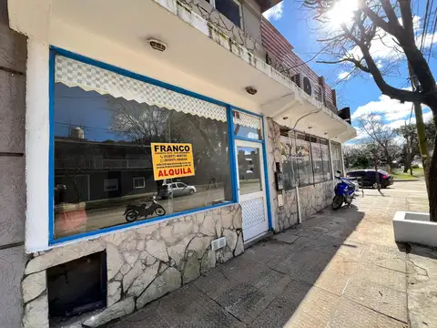 Local en Alquiler Via Pública