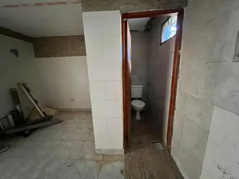 Local en Alquiler en San Bernardo Del Tuyu, $ 550.000