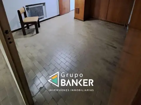 Oficina en Alquiler 40 años