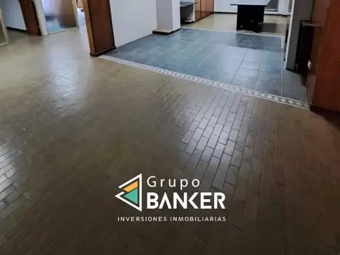 Oficina en Alquiler. Avenida General Paz N° 34, piso 1