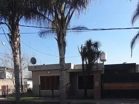 Casa en Venta en Mariano Acosta, USD 130.000