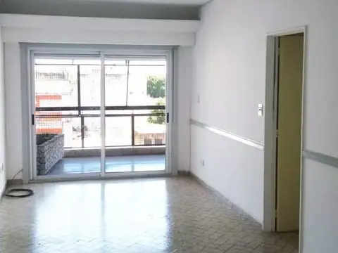 Avda Juan B. Justo 3700, Piso 9