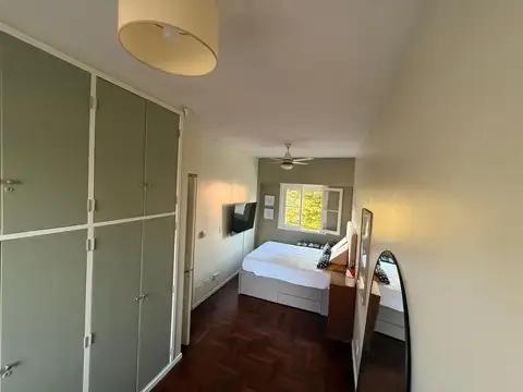 Casa 6 ambientes con 2 baños