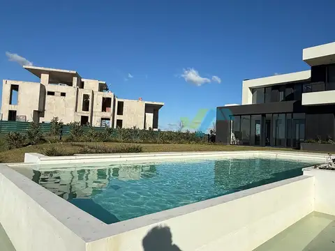 Casa en Alquiler de 4 dormitorios