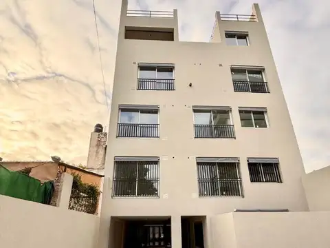 DEPARTAMENTO A ESTRENAR MONOAMBIENTE CON PATIO