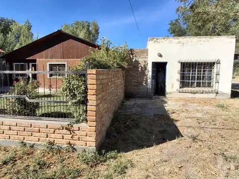 Casa 4 ambientes con 1 baño