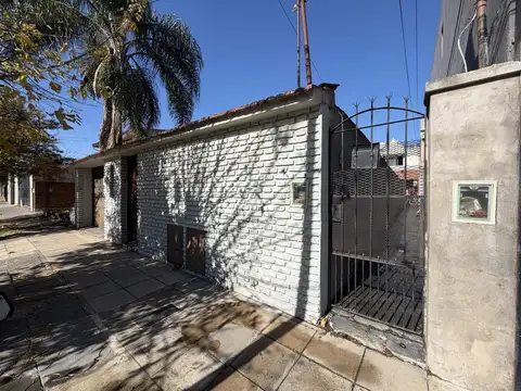 Depto Tipo Casa en Venta 40 años