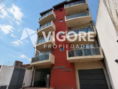 EXCELENTE DEPARTAMENTO 3 AMBIENTES EN PLENO ADROGUÉ | COCHERA CUBIERTA Y UBICACIÓN PRIVILEGIADA