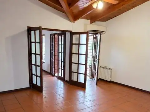 Casa en Alquiler de 3 dormitorios