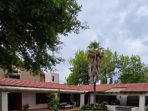 Excelente casa en chacras de coria – barrio will-ri